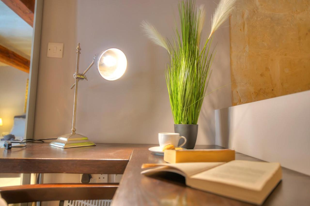 Romantic And Historical Maisonette In The Center Of Valletta Mbal1-1 Экстерьер фото