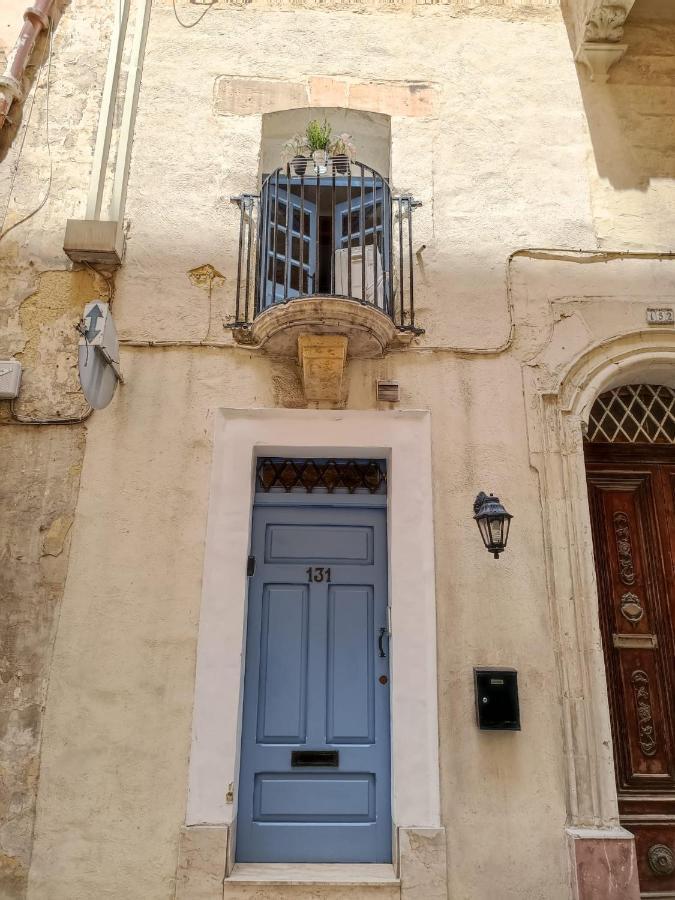 Romantic And Historical Maisonette In The Center Of Valletta Mbal1-1 Экстерьер фото